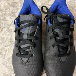 Kids Adidas soccer cleats - excellent condition